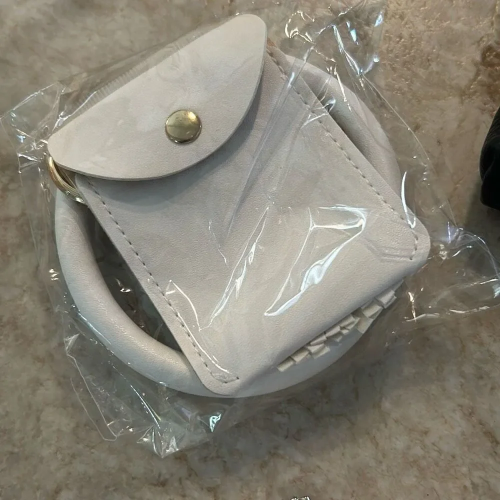 Bundle of Keychains - Picture 3 of 4